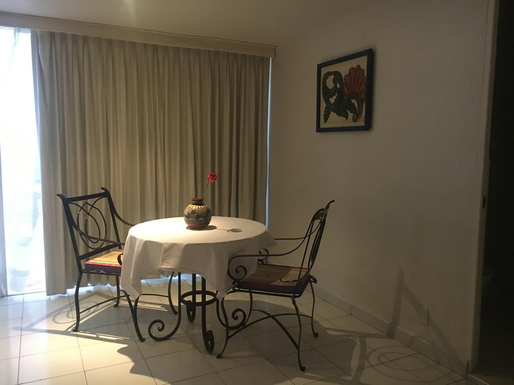 ホテル Casa De La Condesa メキシコシティ 部屋 写真